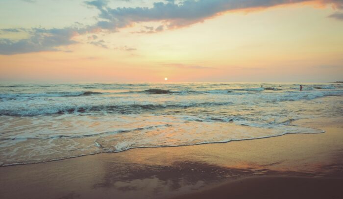 Beach at sunset, for article on ocean plastic cleanup