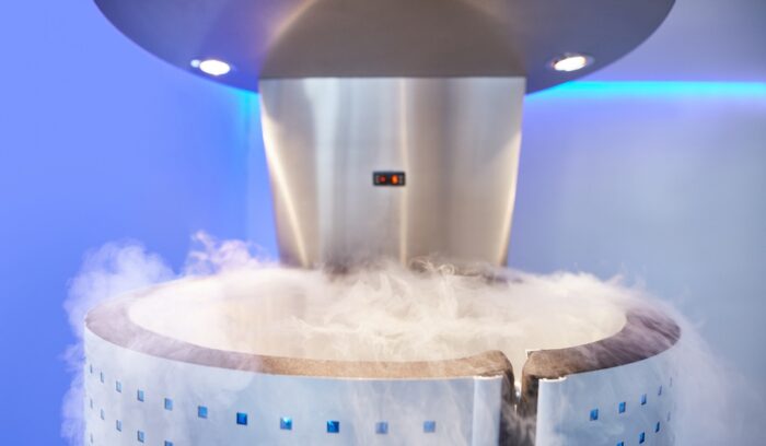 Cryo sauna for whole body cryotherapy