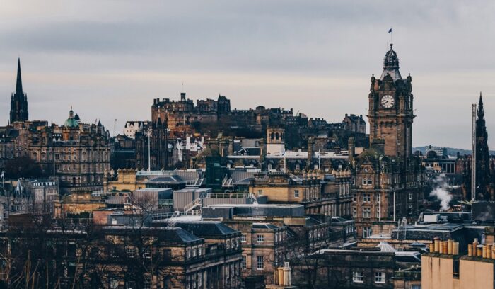 Edinburgh|eric veiga unsplash