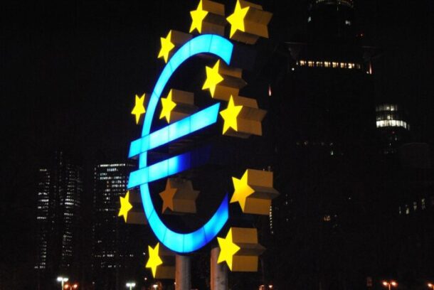 Euro lighted sign, for article on EU enlargement 1995