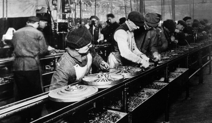 Ford assembly line 1913, for article on moving assembly line