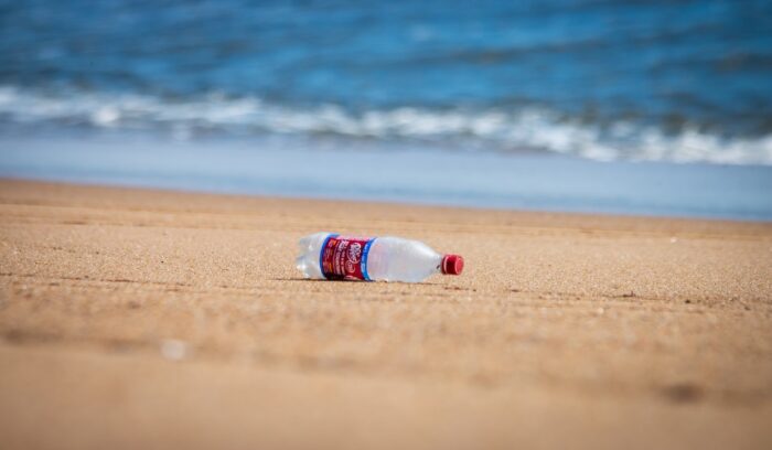 Garbage on the beach|the ocean cleanup plastic|