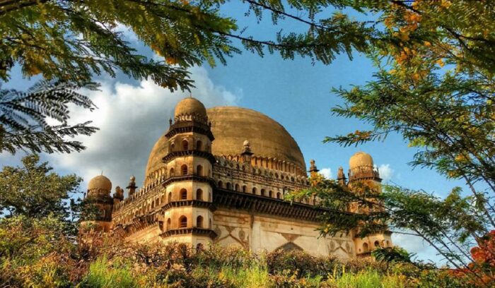 Gol Gumbuz at Bijapur/Vijayapura, for article on Vijayapura Borneo