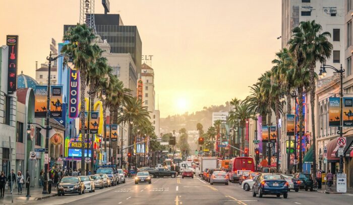 Hollywood street, for article on single-use plastic reduction