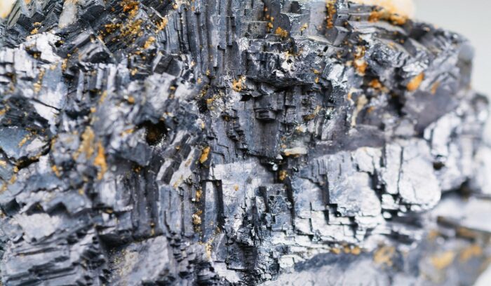 image for article on lead smelting