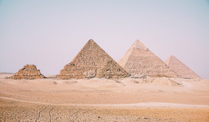 Pyramids at Giza, for article on great pyramid of giza, for article on old kingdom of egypt