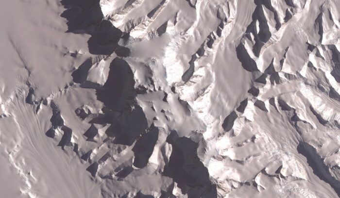 image for article on Mount Vinson first ascent