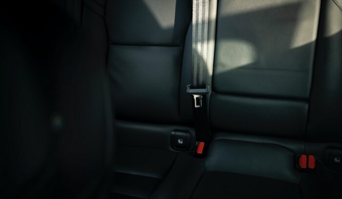 image for article on three-point seatbelt