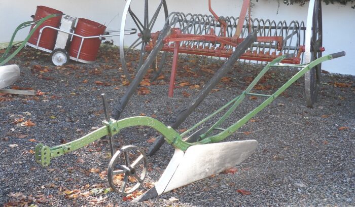 image for article on steel plow