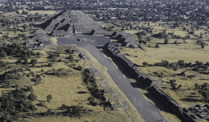 Teotihuacán pyramid, for article on Teotihuacan civilization