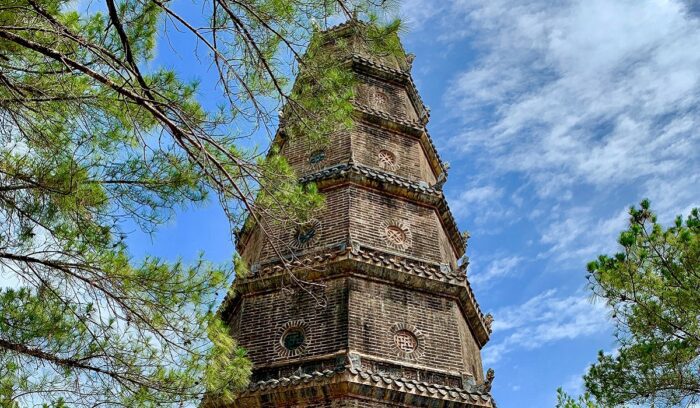 Thien Mu Pagoda, for article on Thiên Mụ Pagoda