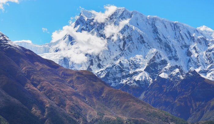 View of mountains from Annapurna Circuit, for article on Kirat dynasty