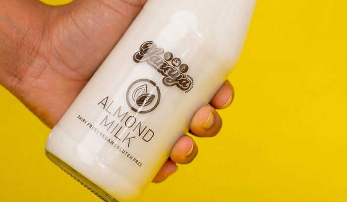 Yanaya almond milk