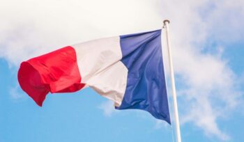 French flag, for article on fossil fuel phase-out